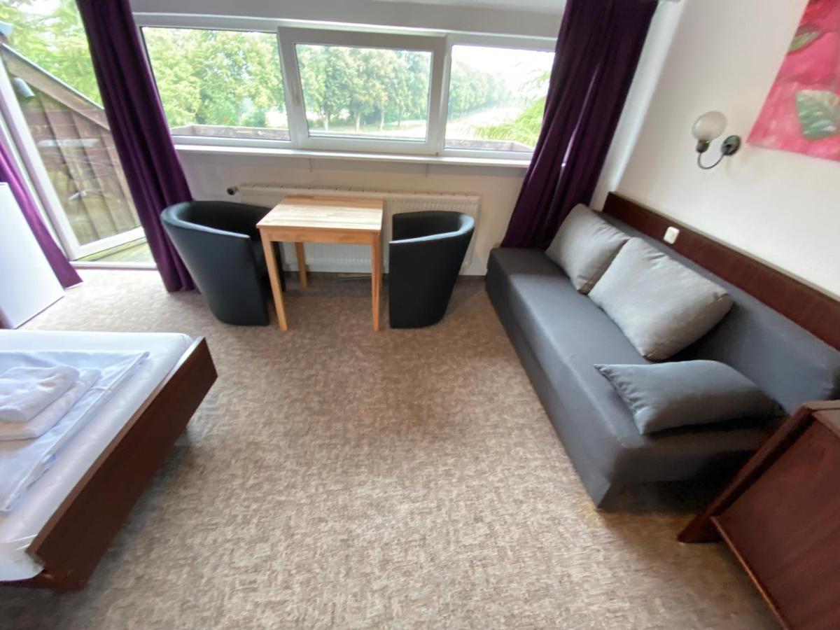 K 357 - Low Budget Hotel In Ratekau Bei Luebeck Extérieur photo